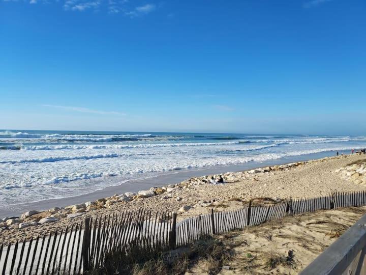 Appartement sur golf à Lacanau-Océan Esterno foto